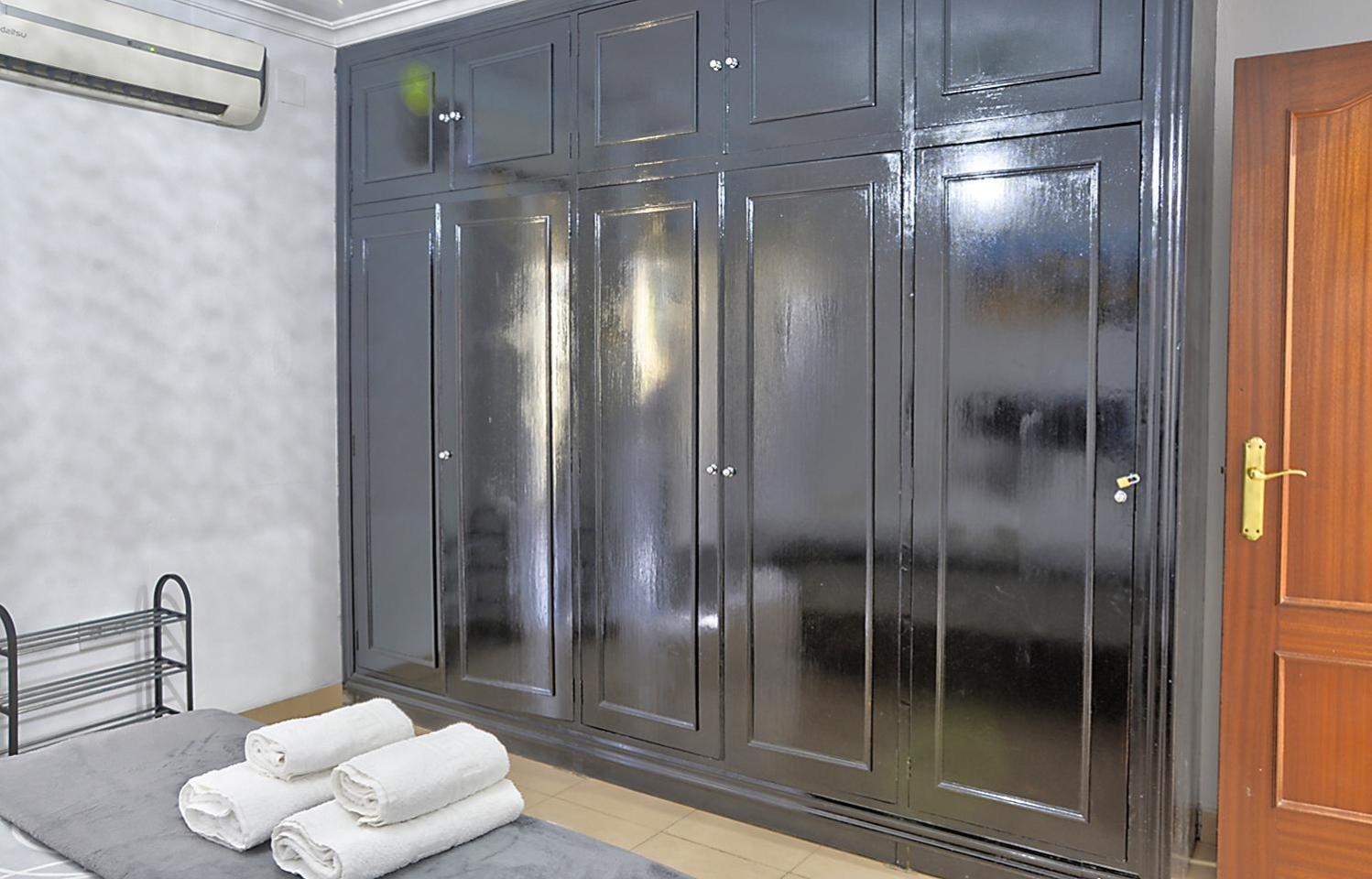 Apartamento Muralla Sewilla Zewnętrze zdjęcie